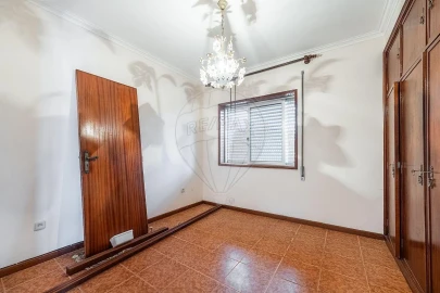 Moradia T7 para Venda em Serzedo e Perosinho