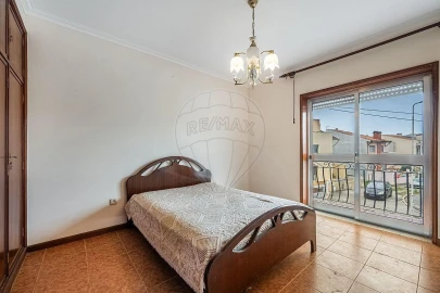 Moradia T7 para Venda em Serzedo e Perosinho