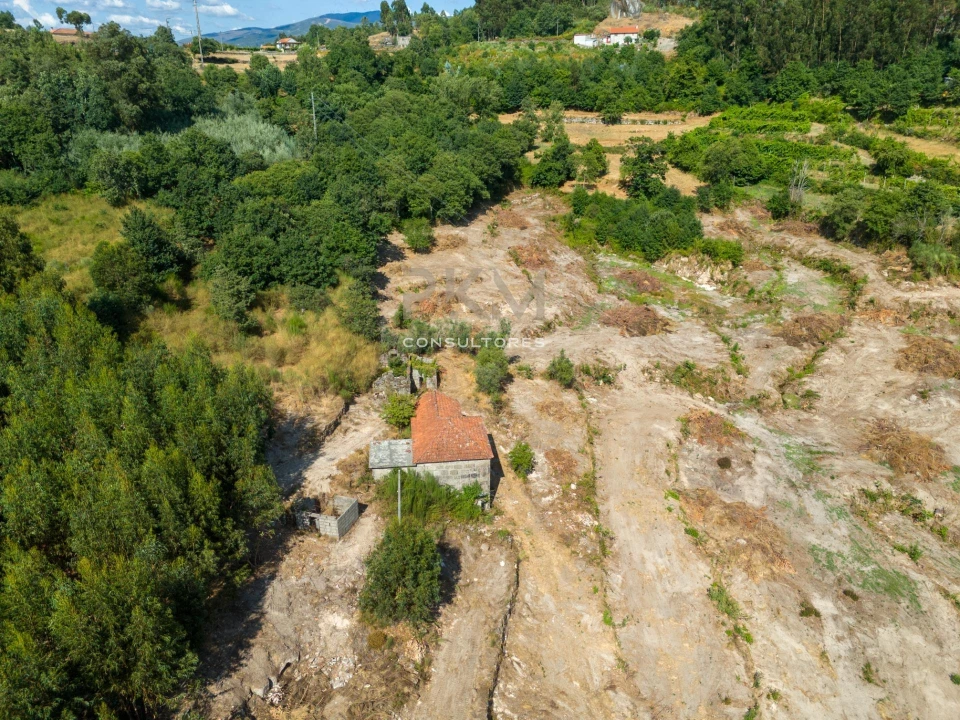 Moradia para Venda em Santiago e São Simão de Litém e Albergaria dos Doze Foto 12