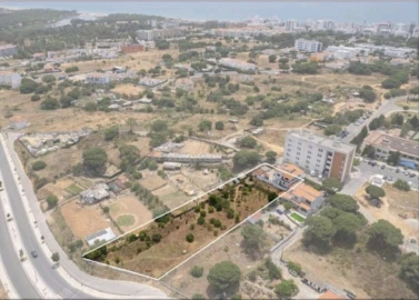 Terreno para Venda em Quarteira
