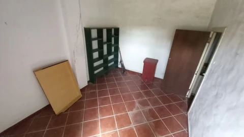 Moradia T8 para Venda em Barbacena e Vila Fernando