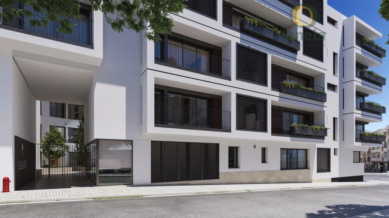 Apartamento T4 para Venda em Faro (Sé e São Pedro) Foto 3