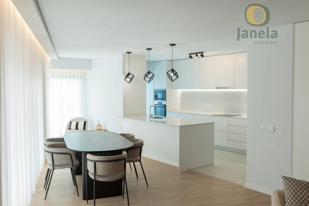 Apartamento T4 para Venda em Faro (Sé e São Pedro) Foto 12