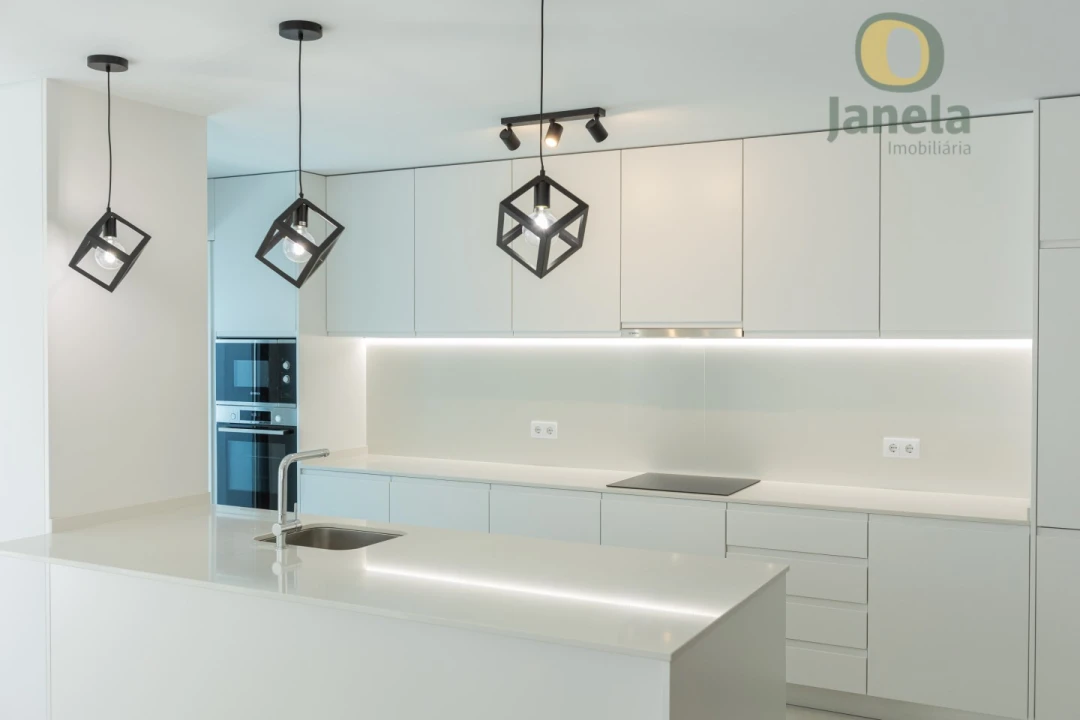 Apartamento T4 para Venda em Faro (Sé e São Pedro) Foto 13