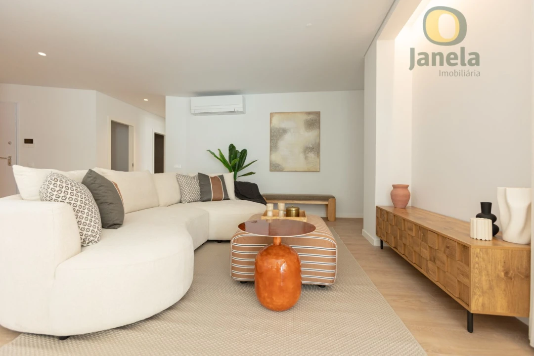 Apartamento T4 para Venda em Faro (Sé e São Pedro) Foto 6