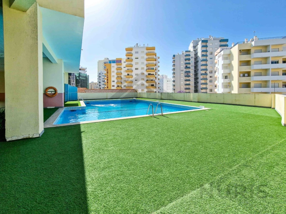 Apartamento T1 para Venda em Portimão Foto 22