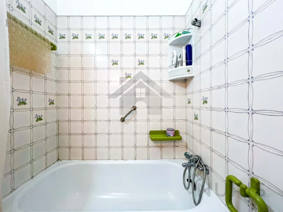 Apartamento T1 para Venda em Portimão Foto 17