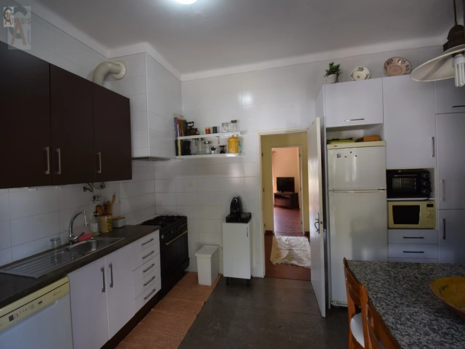 Moradia T4 para Venda em Assunção, Ajuda, Salvador e Santo Ildefonso Foto 16