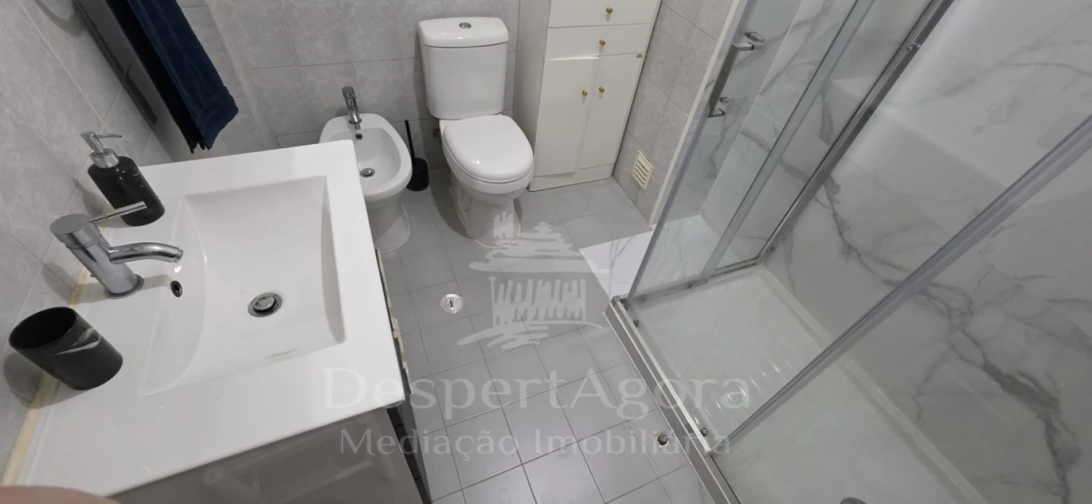 Apartamento T5 para Venda em São João Baptista Foto 7