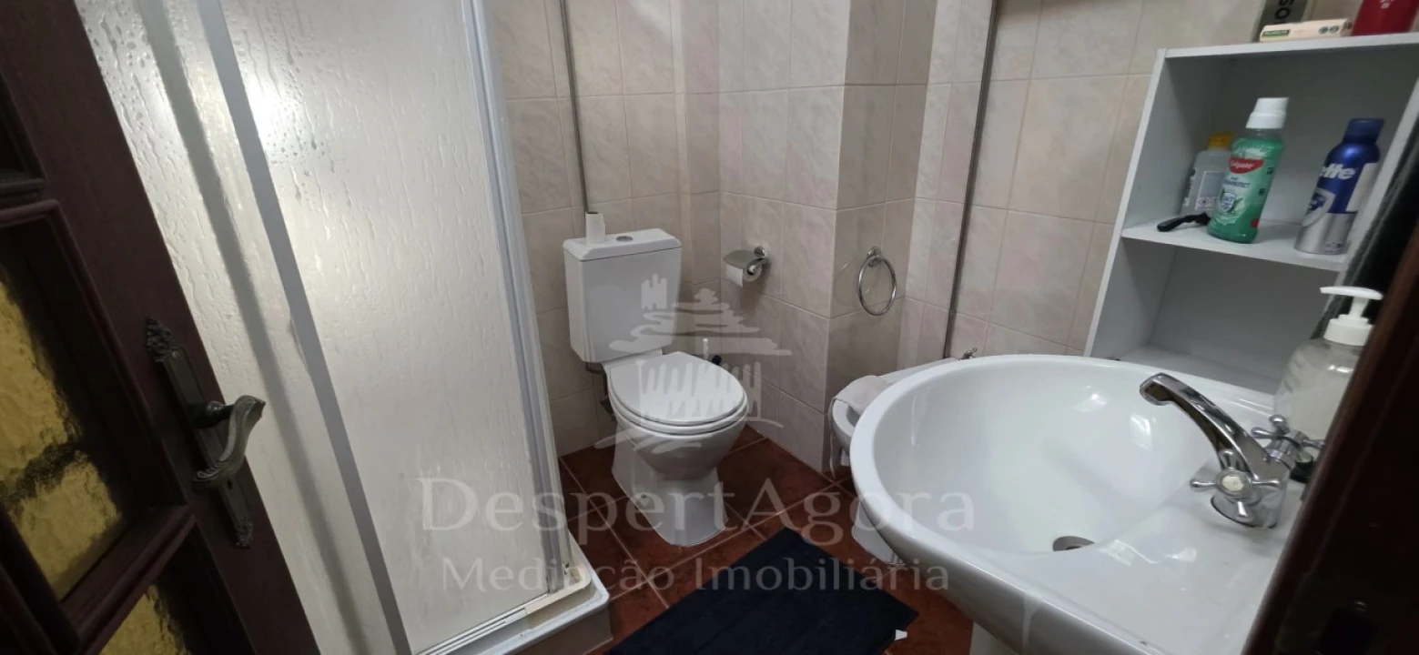 Apartamento T5 para Venda em São João Baptista Foto 16