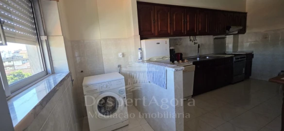 Apartamento T5 para Venda em São João Baptista