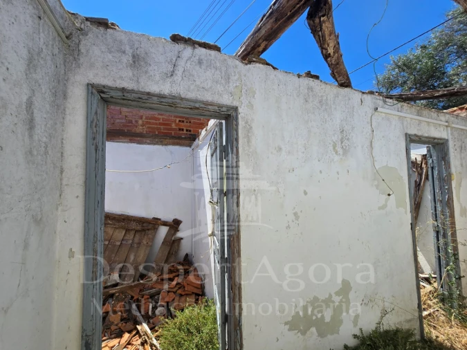 Moradia T2 para Venda em Torres Novas (Santa Maria, Salvador e Santiago) Foto 13
