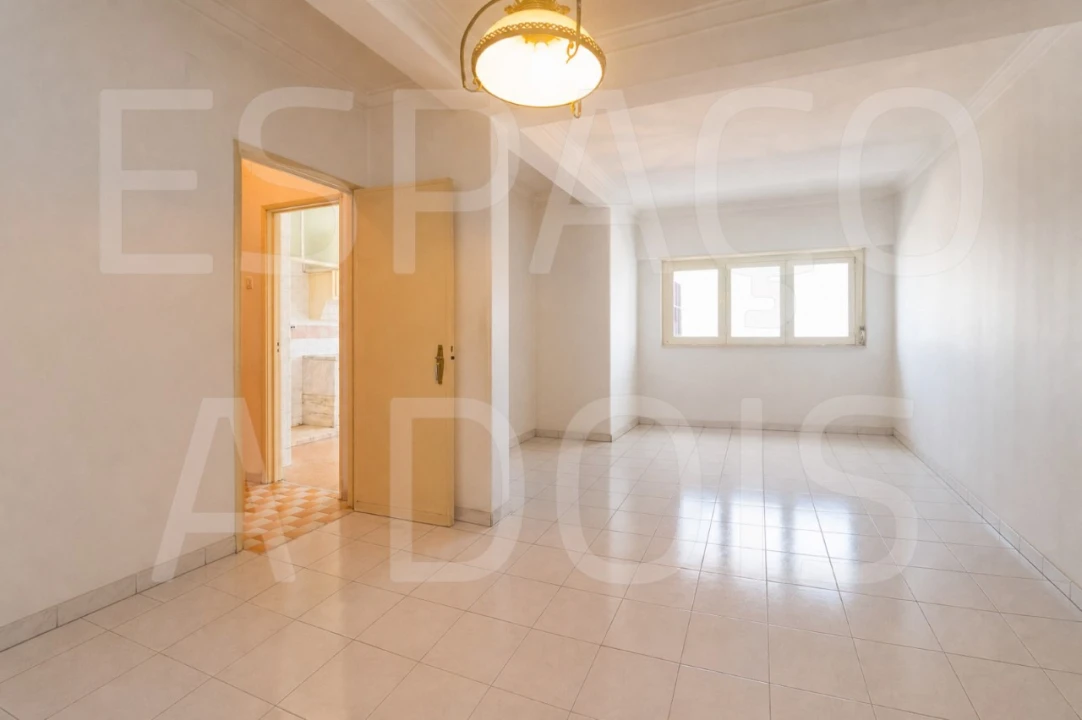 Apartamento T2 para Venda em Sacavém e Prior Velho Foto 11