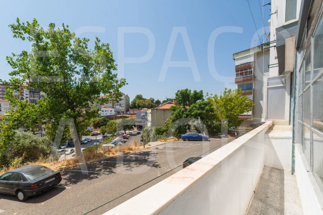 Apartamento T2 para Venda em Sacavém e Prior Velho Foto 18