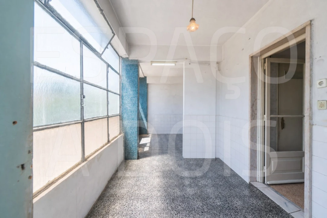 Apartamento T2 para Venda em Sacavém e Prior Velho Foto 35