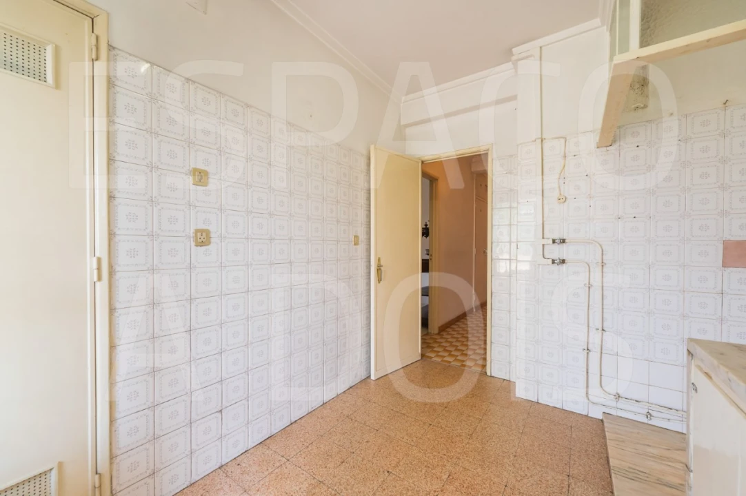 Apartamento T2 para Venda em Sacavém e Prior Velho Foto 36