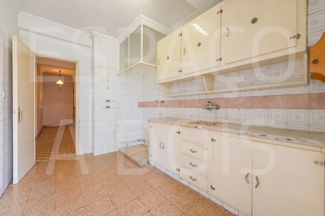 Apartamento T2 para Venda em Sacavém e Prior Velho Foto 37