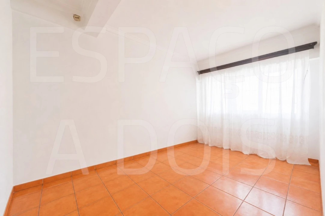 Apartamento T2 para Venda em Sacavém e Prior Velho Foto 40