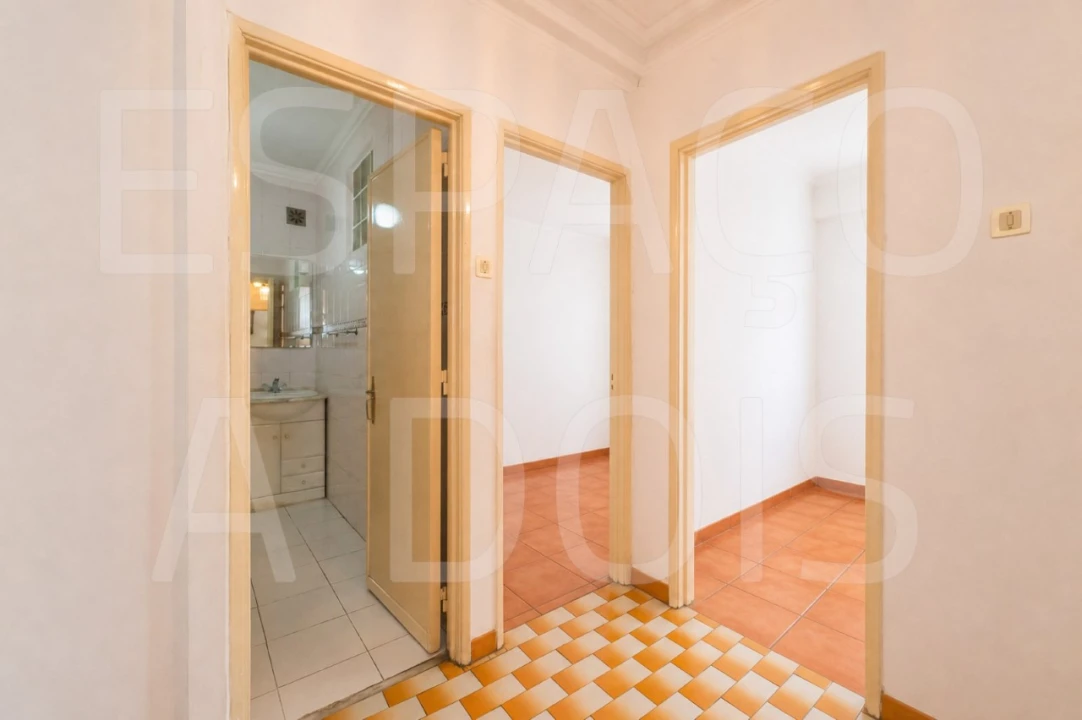 Apartamento T2 para Venda em Sacavém e Prior Velho Foto 53
