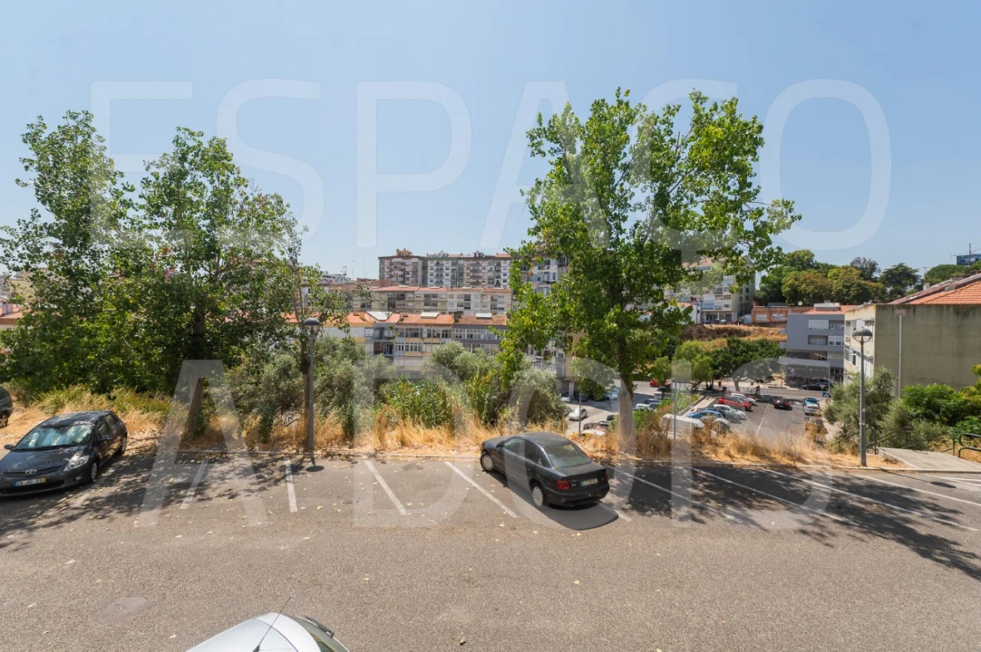 Apartamento T2 para Venda em Sacavém e Prior Velho Foto 59