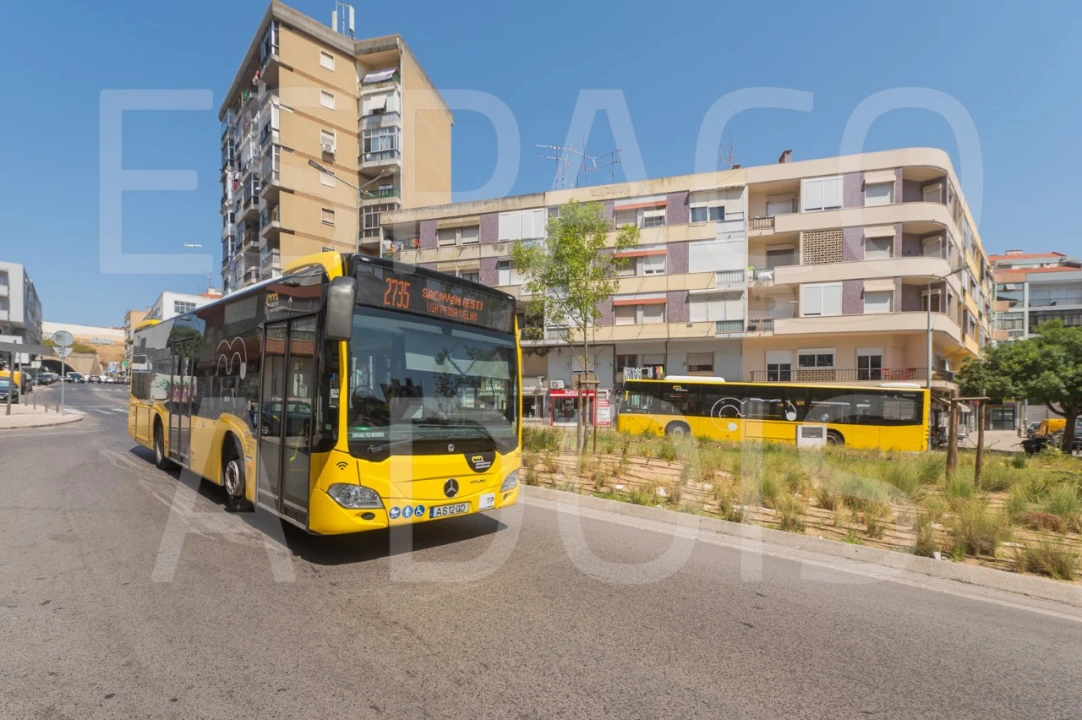Apartamento T2 para Venda em Sacavém e Prior Velho Foto 78
