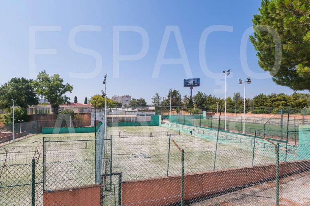 Apartamento T2 para Venda em Sacavém e Prior Velho Foto 82