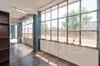 Apartamento T2 para Venda em Sacavém e Prior Velho