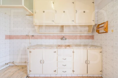 Apartamento T2 para Venda em Sacavém e Prior Velho