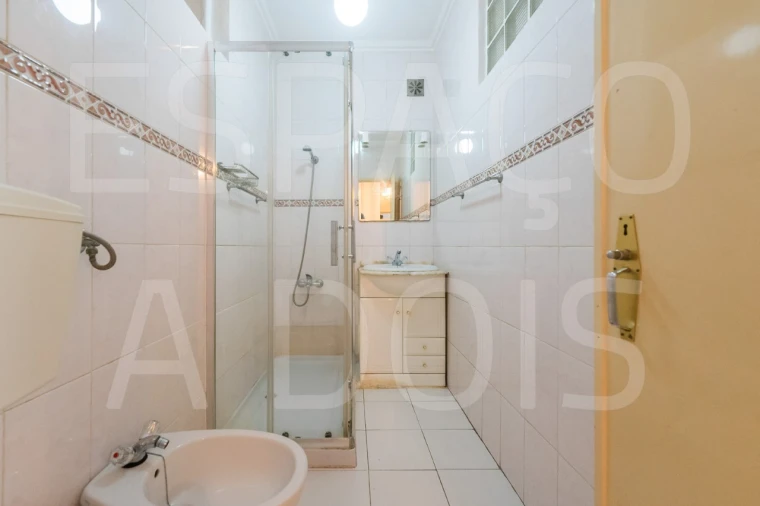 Apartamento T2 para Venda em Sacavém e Prior Velho Foto 51