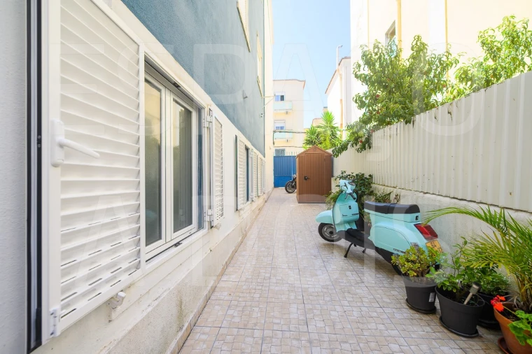 Apartamento T3 para Venda em Venteira Foto 57