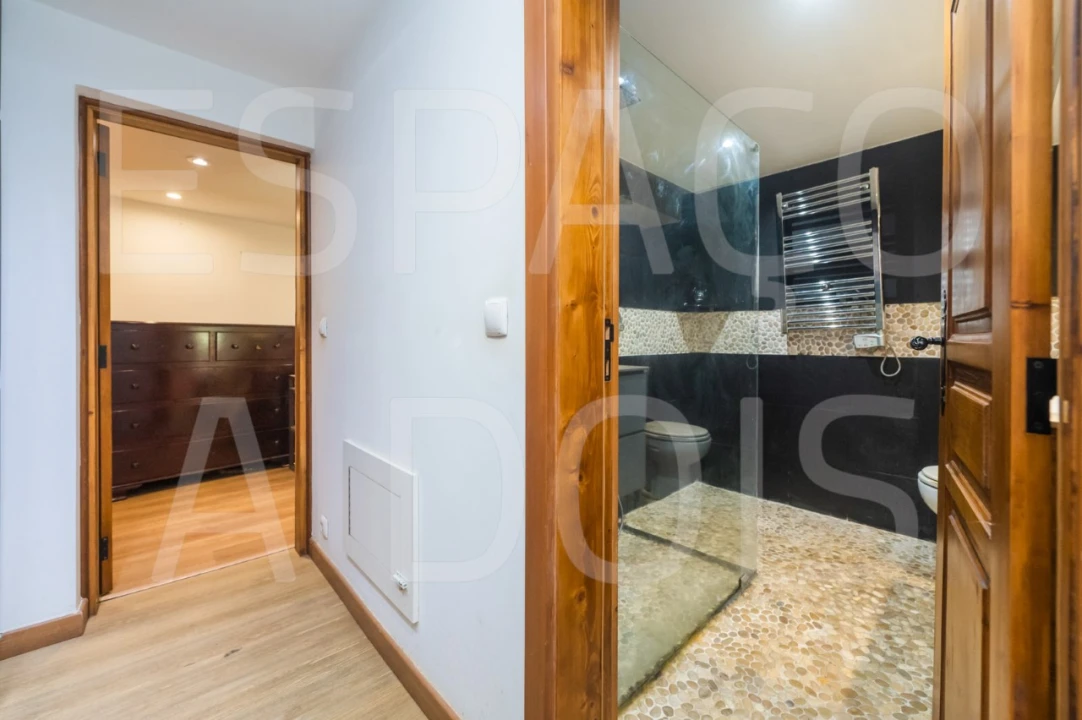 Apartamento T1 para Venda em São Vicente Foto 16