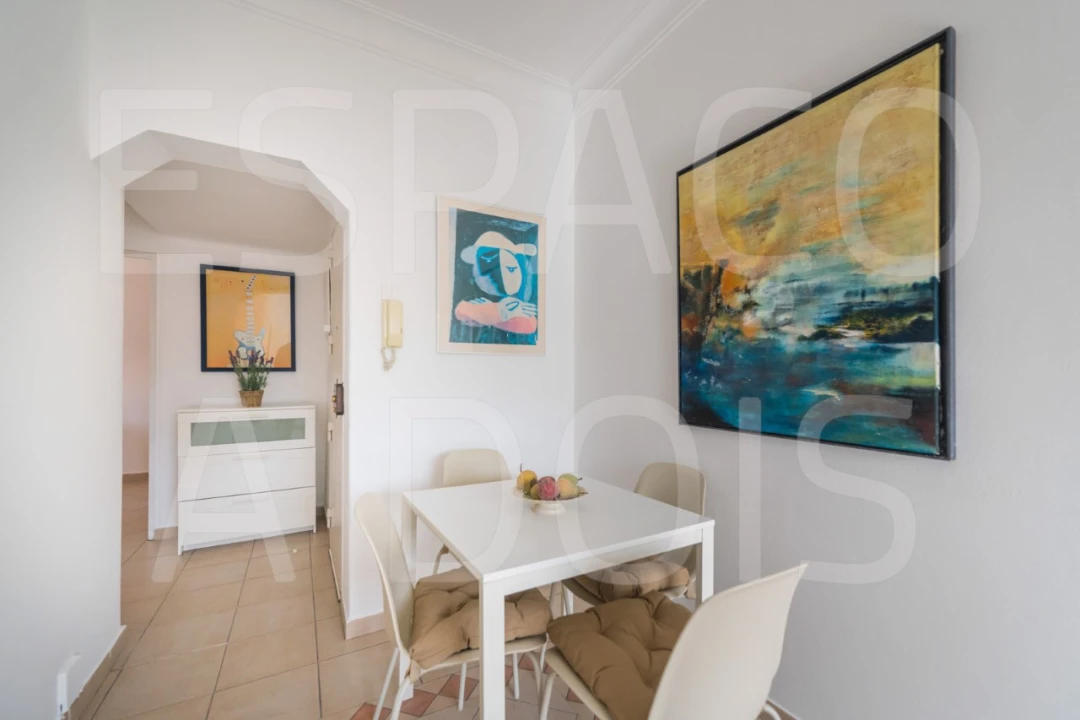 Apartamento T2 para Arrendamento em Lumiar Foto 5