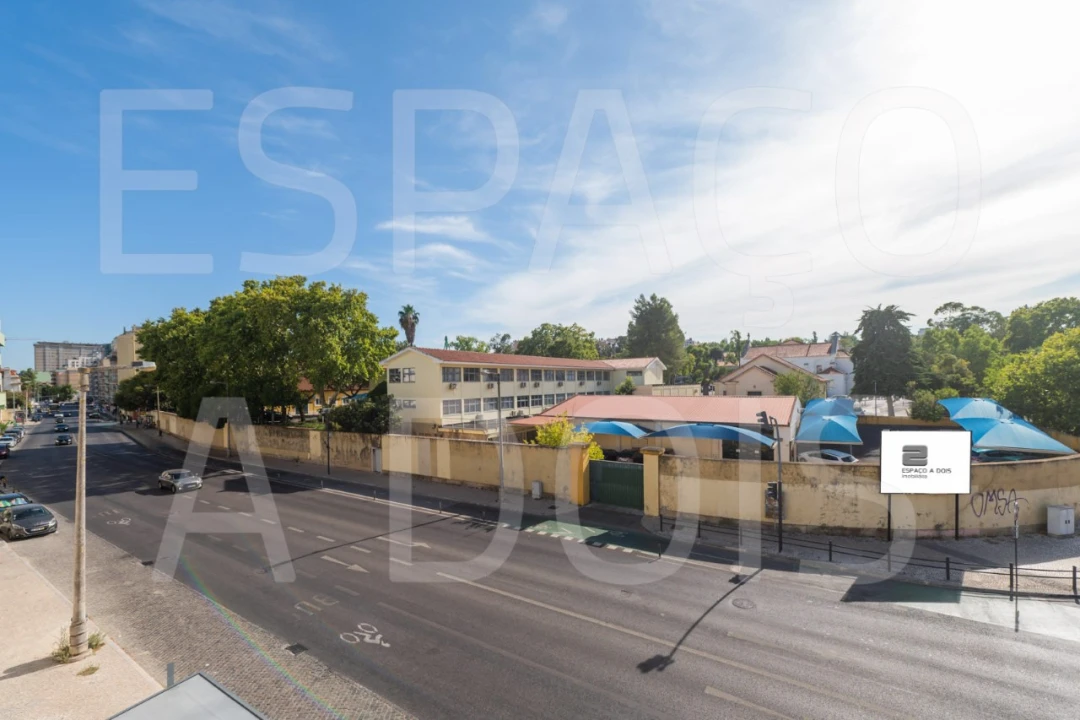 Apartamento T2 para Arrendamento em Lumiar Foto 8