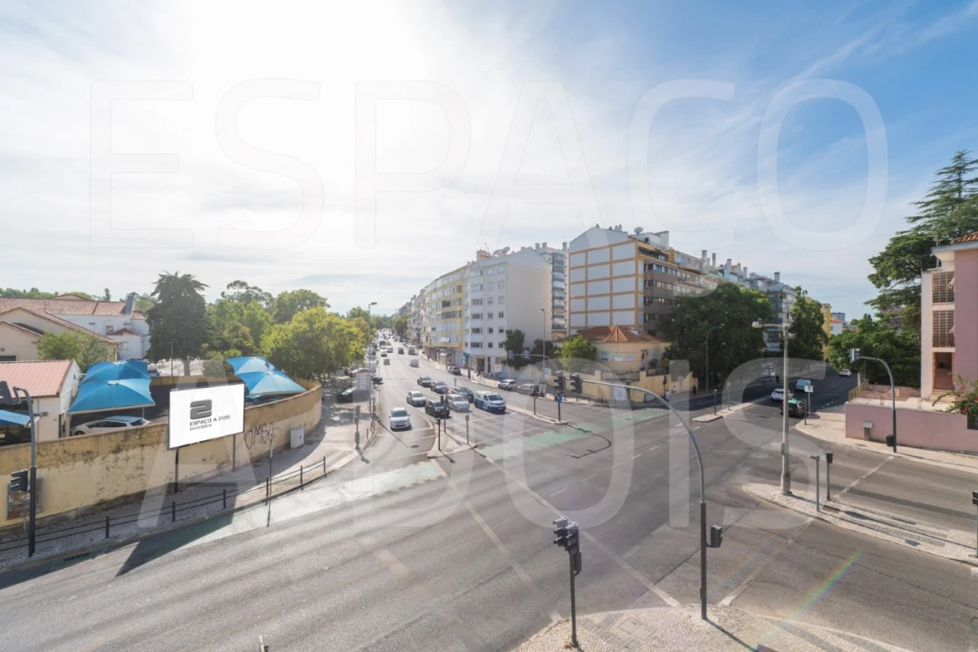 Apartamento T2 para Arrendamento em Lumiar Foto 9