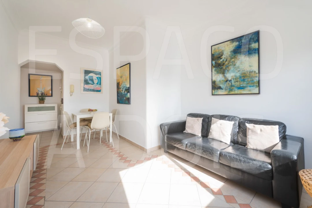 Apartamento T2 para Arrendamento em Lumiar Foto 11