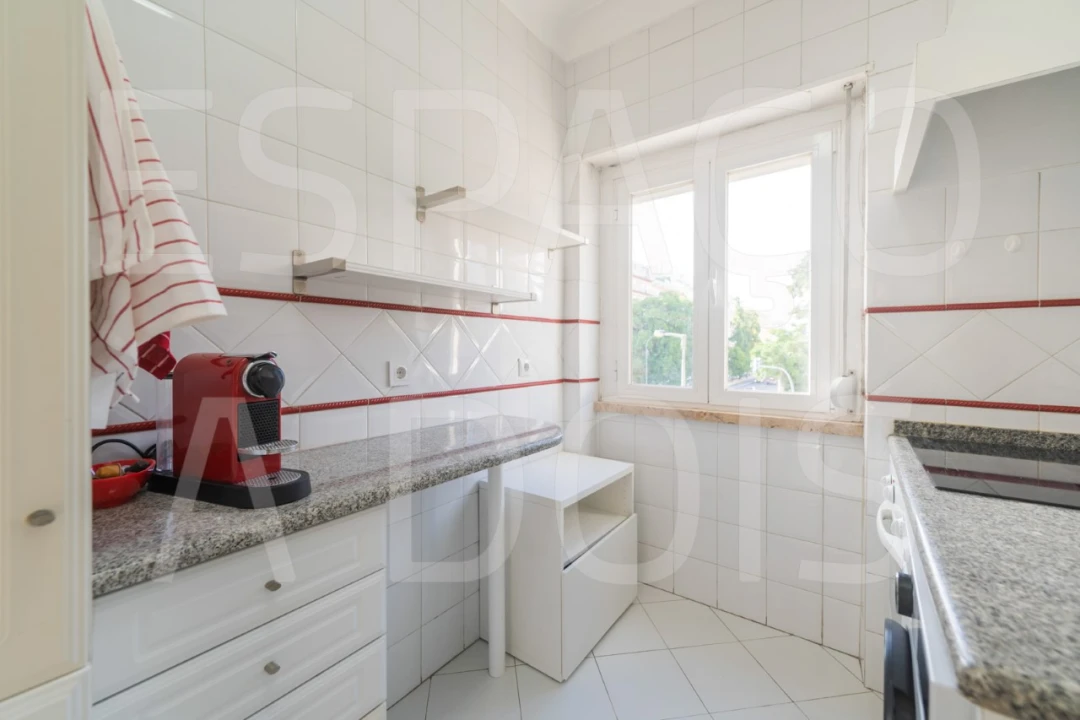 Apartamento T2 para Arrendamento em Lumiar Foto 15
