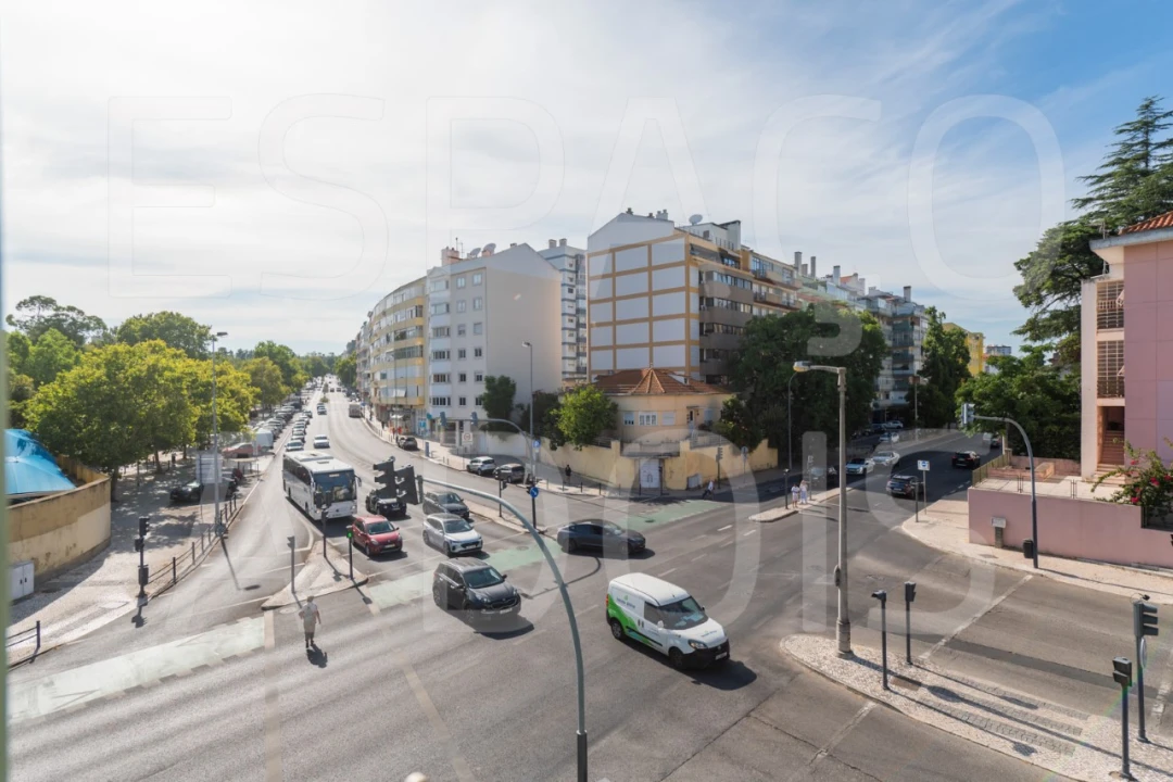 Apartamento T2 para Arrendamento em Lumiar Foto 16