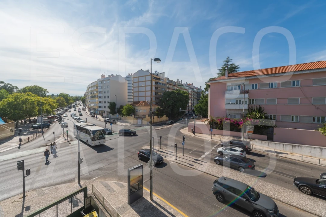 Apartamento T2 para Arrendamento em Lumiar Foto 24