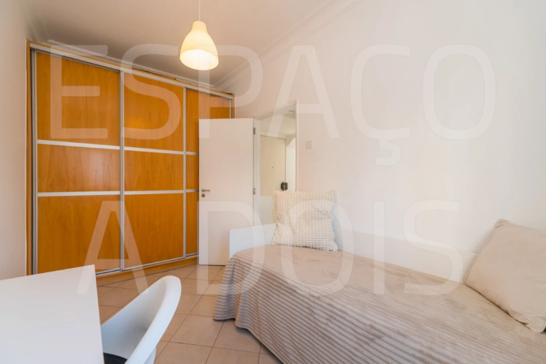 Apartamento T2 para Arrendamento em Lumiar Foto 37