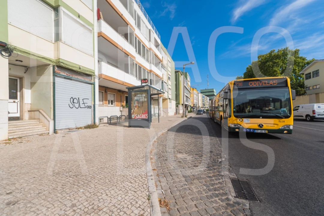 Apartamento T2 para Arrendamento em Lumiar Foto 40