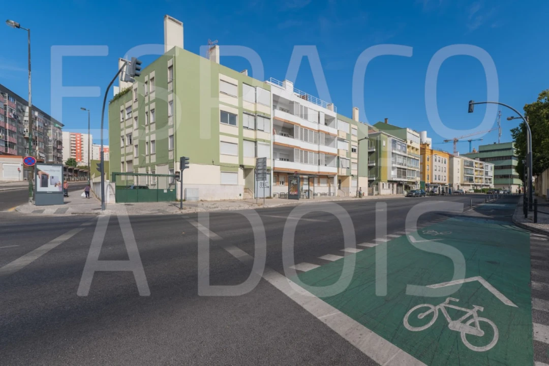Apartamento T2 para Arrendamento em Lumiar Foto 42