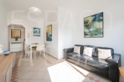 Apartamento T2 para Arrendamento em Lumiar