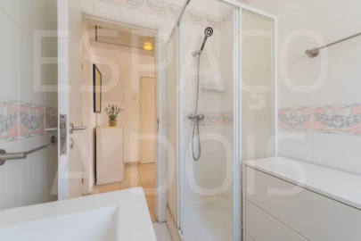 Apartamento T2 para Arrendamento em Lumiar