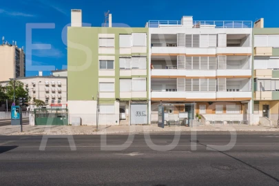 Apartamento T2 para Arrendamento em Lumiar