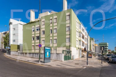 Apartamento T2 para Arrendamento em Lumiar