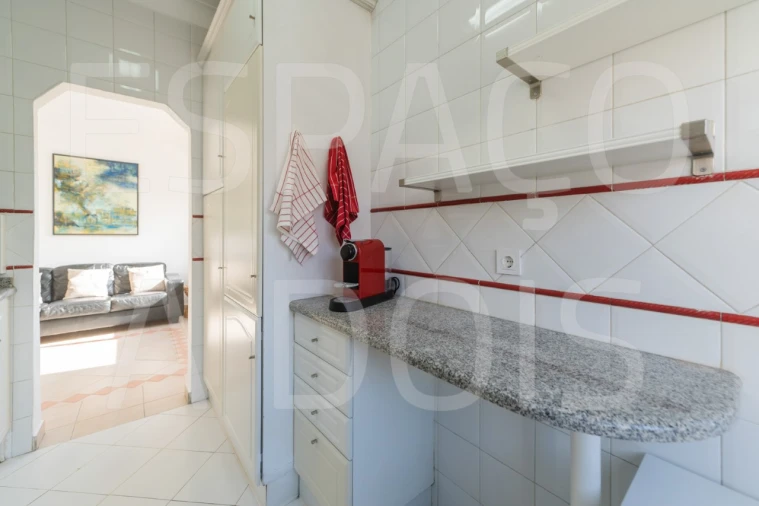 Apartamento T2 para Arrendamento em Lumiar Foto 18