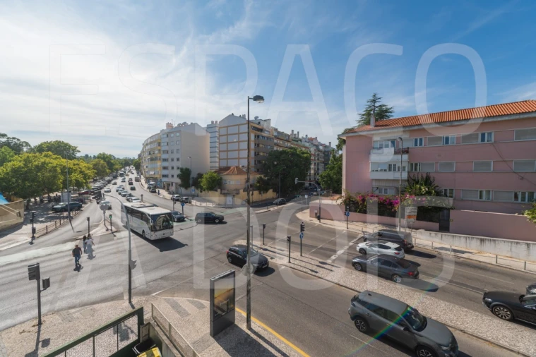 Apartamento T2 para Arrendamento em Lumiar Foto 24