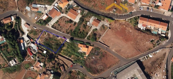 Terreno para Venda em Camacha