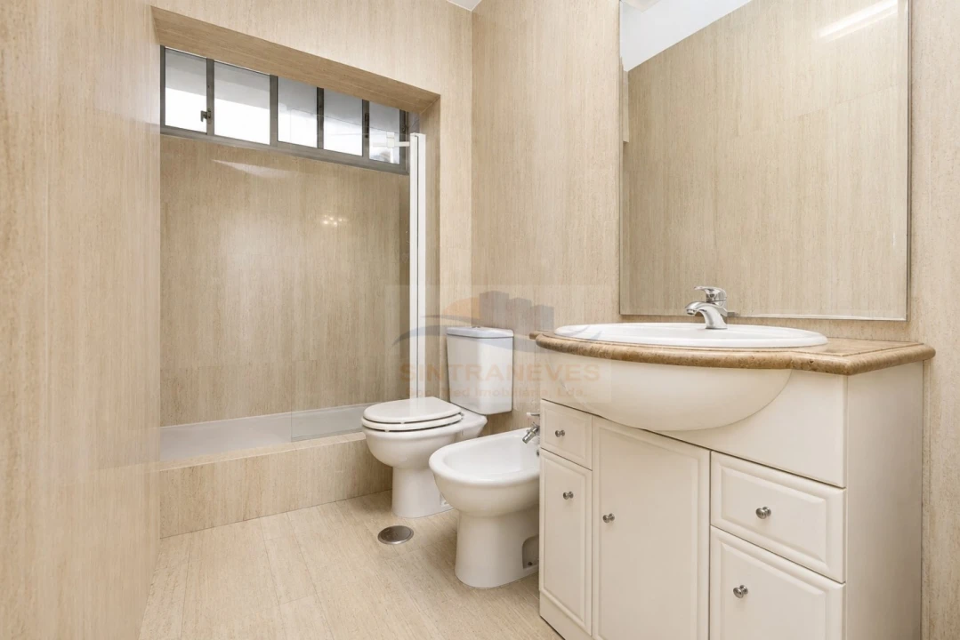 Apartamento T3 para Venda em Olivais Foto 8
