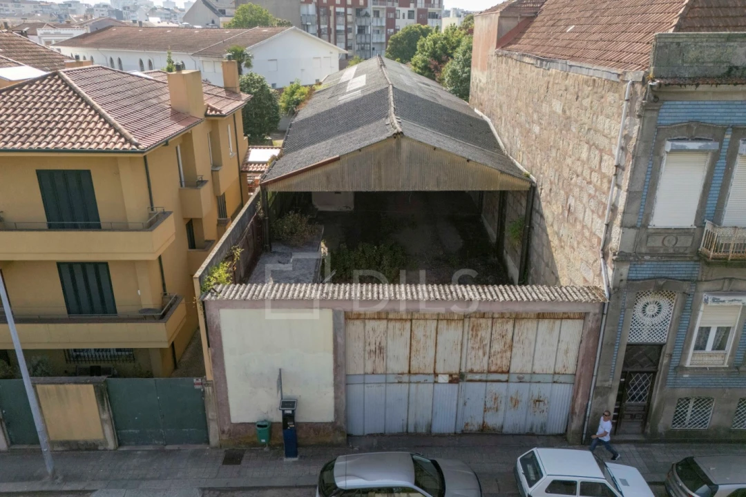 Prédio para Venda em Lordelo do Ouro e Massarelos Foto 3